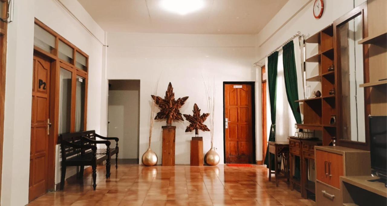 Borobudur Bed & Breakfast 마겔랑 외부 사진