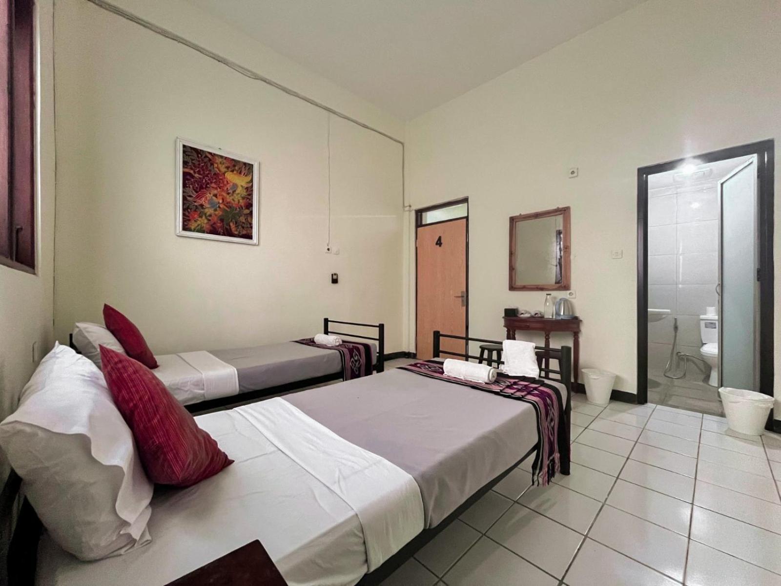 Borobudur Bed & Breakfast 마겔랑 외부 사진